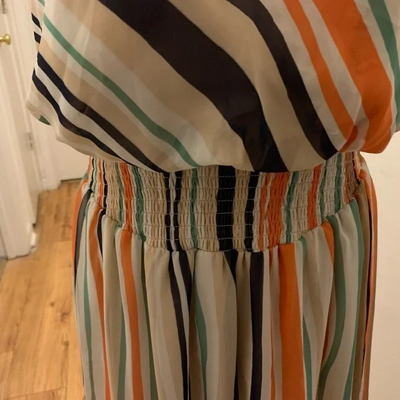 Summer dress small - Picture 5 of 5